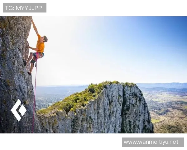 实时新闻攀岩精神的力量深入剖析上海攀岩队员的心理素质与挑战 实时新闻攀岩精神的力量深入剖析上海攀岩队员的心理素质与挑战